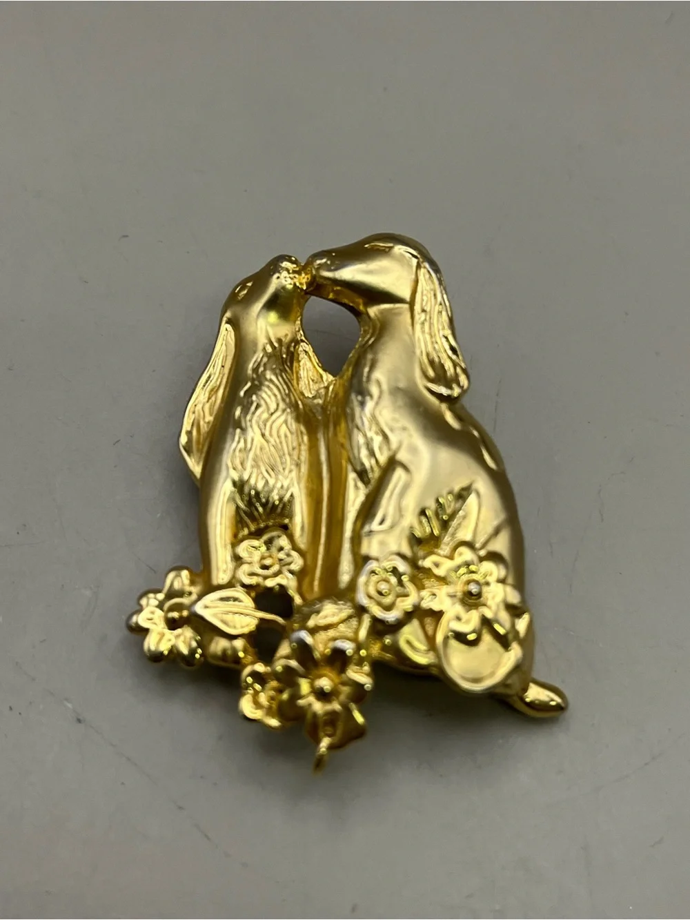 Vintage Gold Tone Kissing Dogs Puppy Love Brooch Pin | Dog Lovers Gift